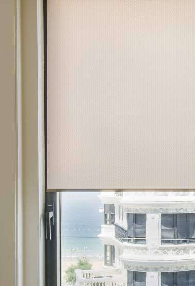 Ribbed Translucent Ivory Roller Blind Beige Decoration Detail