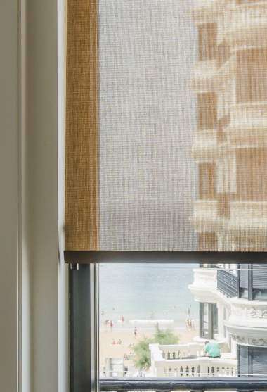 Sidney Blackout Brown Roller Screen Decoration Detail