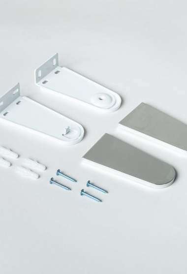 9 cm bracket in White and Metallic finish for 25 mm and 28 mm diameter blinds