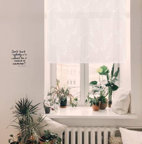 How to measure the window for installing a roller blind?