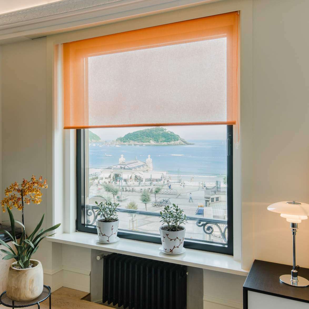 Essenza roller blind Orange